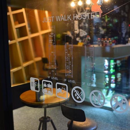 Just Walk Backpacker Hostel Hualien Buitenkant foto